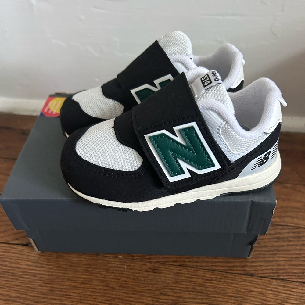 New Balance Kids Black White Green Velcro Sneakers